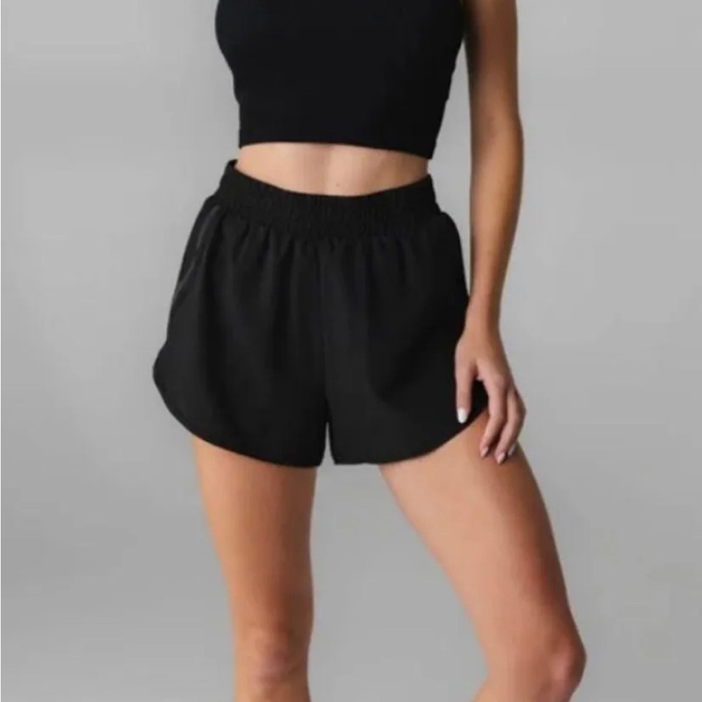 Vitality Breeze Running Shorts - small